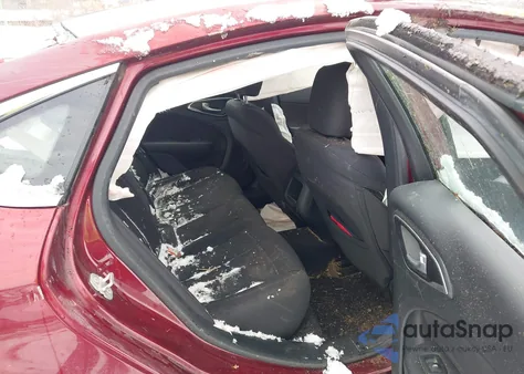 2015 Chrysler 200 Limited из США, поврежденный, VIN 1C3CCCAB3FN676268